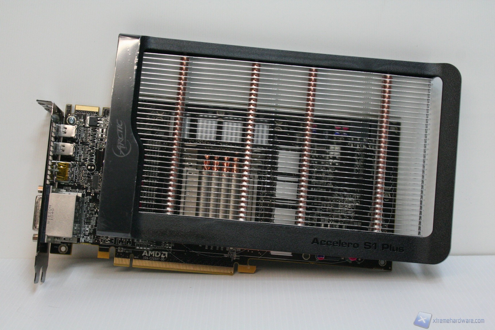 ARCTIC COOLING XTREME7970 MONOPLUS S1TURBOMODULE WWW.XTREMEHARDWARE.COM 00007