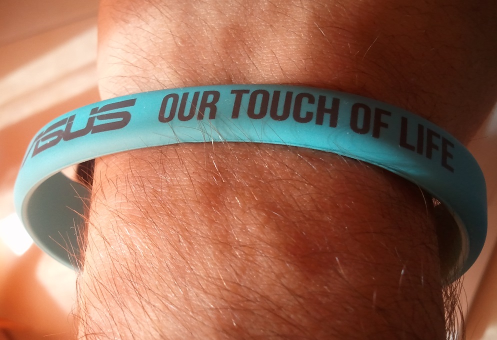 design week bracelet asus