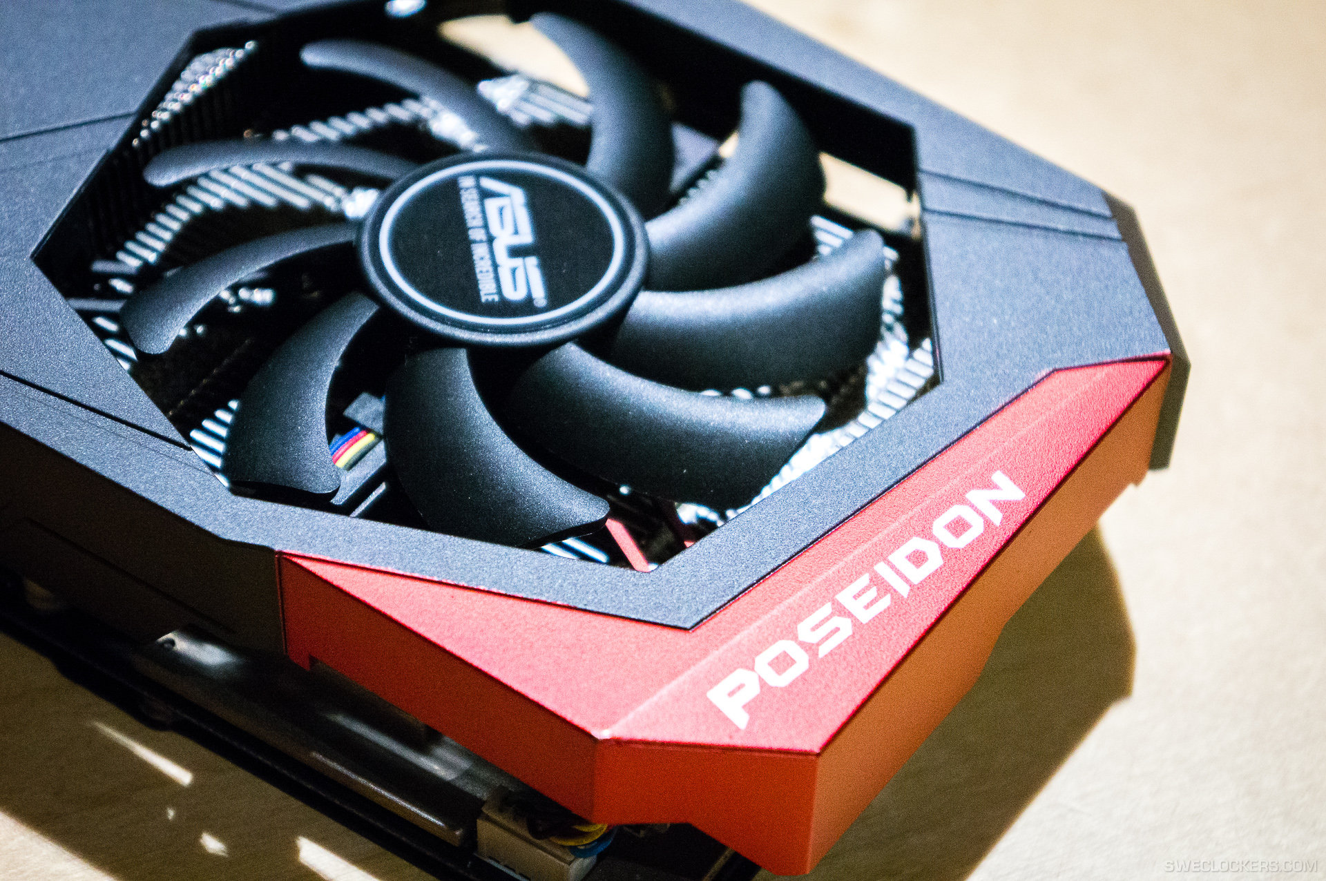 ASUS ROG GTX 780 Poseidon 04
