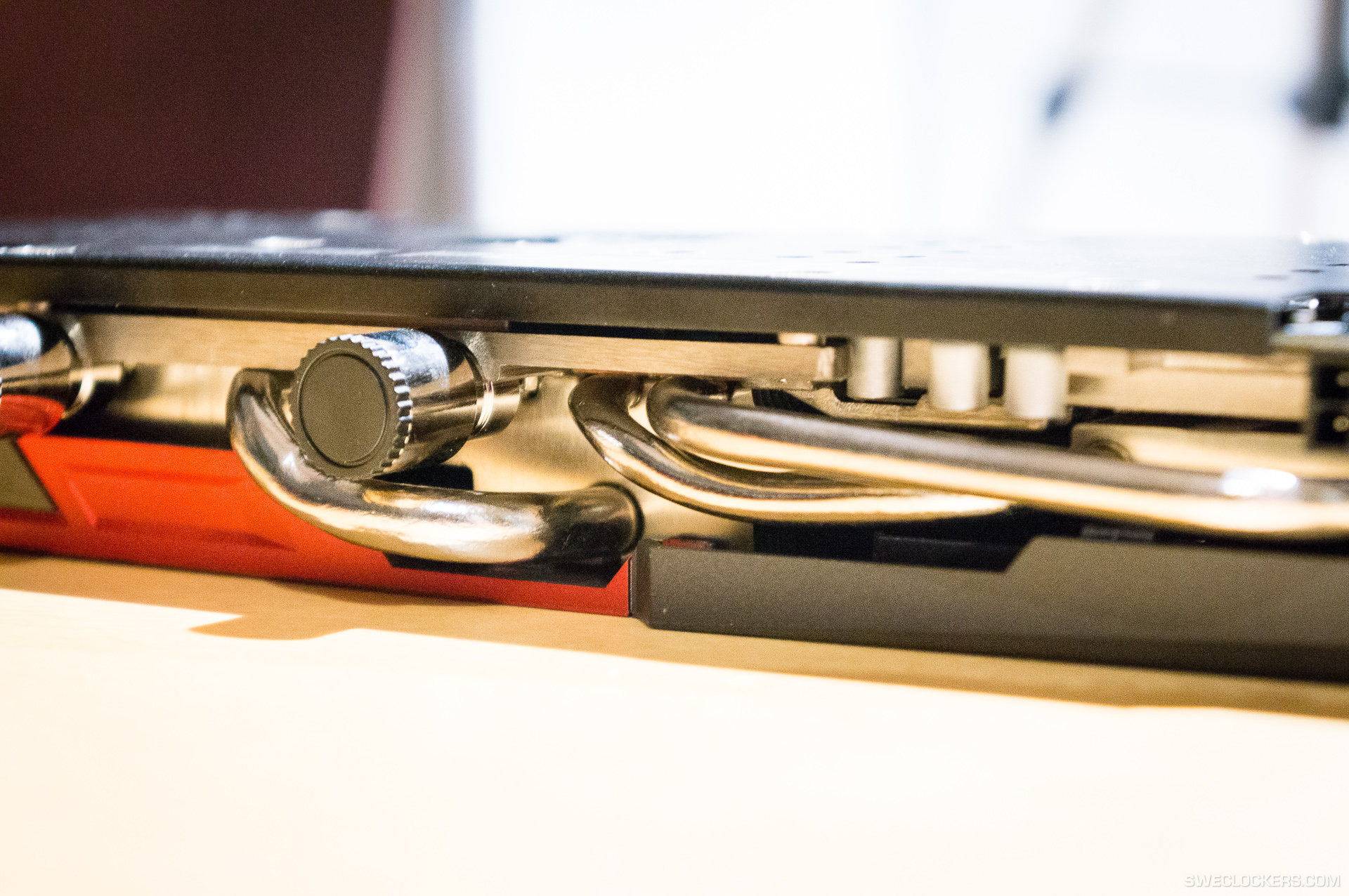 ASUS ROG GTX 780 Poseidon 10