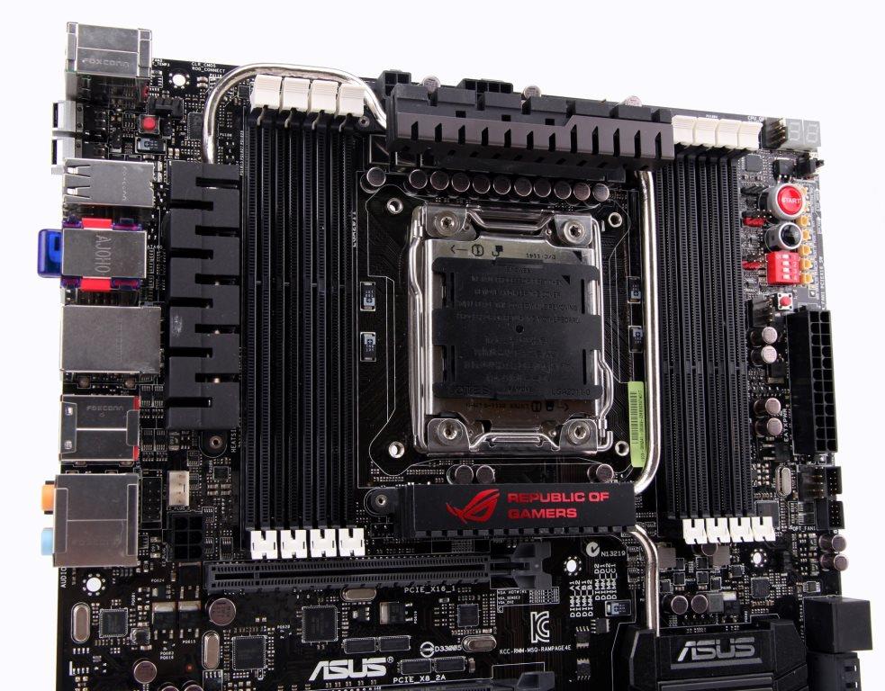ASUS ROG Rampage IV Extreme Black 04
