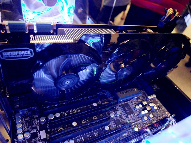 Gigabyte GeForce-GTX-Titan-WindForce 3x 03